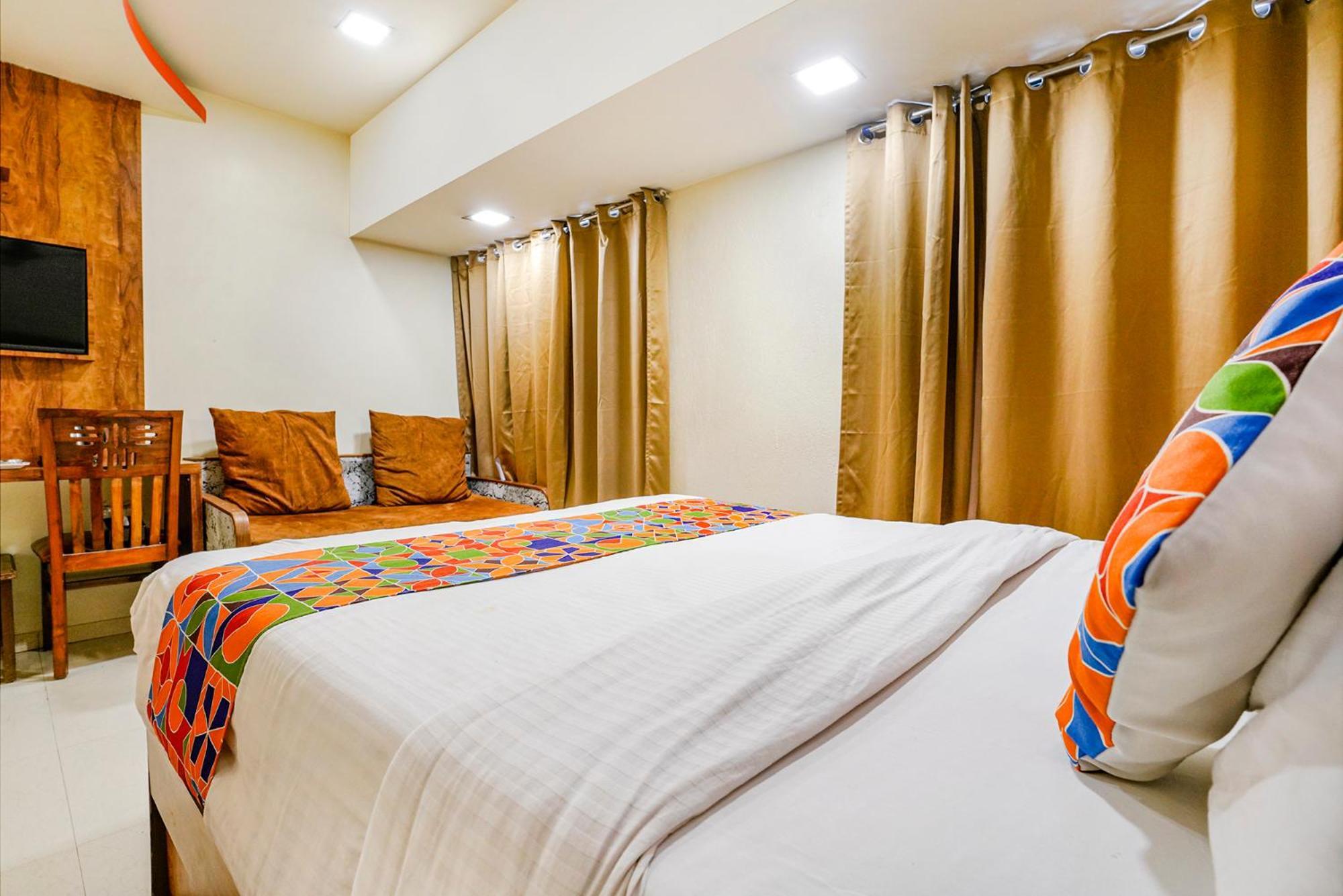 Fabexpress Amber Corp Inn - Nr Nesco Exhibition Center Mumbai Kültér fotó